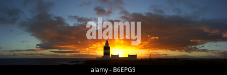 Sonnenuntergang über den Leuchtturm am Hook Head, Wexford, Irland, Europa Stockfoto