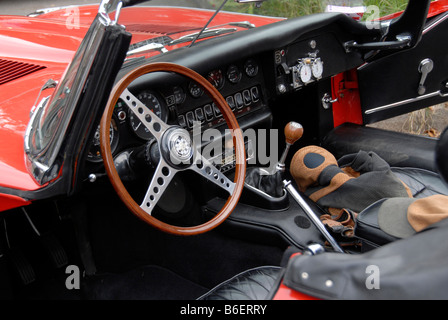 Innenraum eines Jaguar E Typ 4, 2, Retro-Motor - Oldtimer-Festival, Tübingen, Baden-Württemberg, Deutschland, Europa Stockfoto