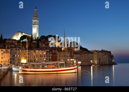 Rovinj bei Nacht, Adria, Istrien, Kroatien, Europa Stockfoto