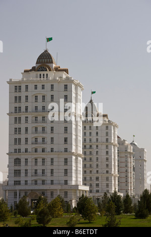 neuer Marmor verkleidete Gebäude in Ashgabat, Turkmenistan Stockfoto