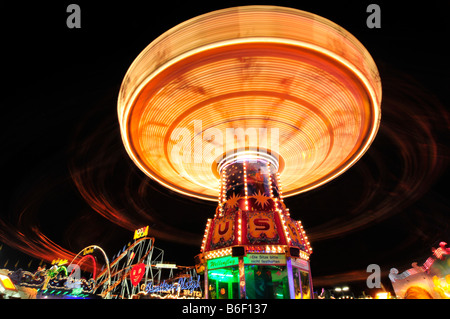 Kette-Karussell bei Nacht, Oktoberfest, München, Bavaria, Germany, Europe Stockfoto