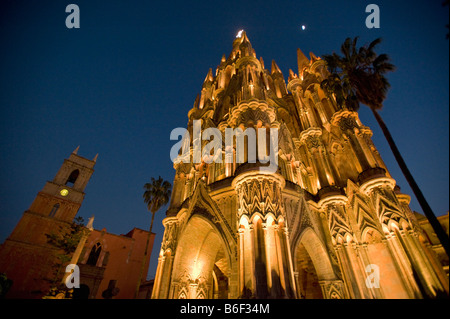 Parroquia Kathedrale, Abend, San Miguel de Allende, Mexiko Stockfoto