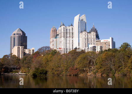 Atlanta Georgia Skyline von Piedmont Park Stockfoto
