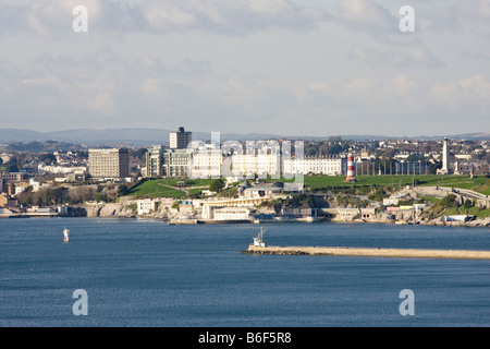 Blick über Jennycliffe Bay und Plymouth Sound an der Hacke Stockfoto