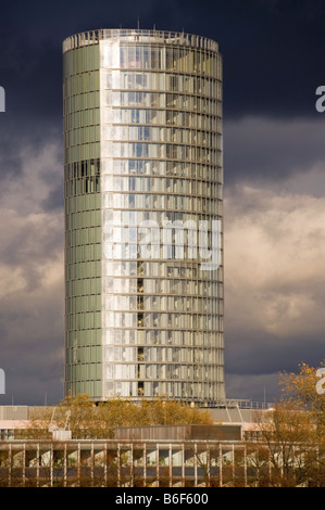 mehrstöckige Gebäude, Bürogebäude, Deutschland, Nordrhein-Westfalen, Köln Stockfoto