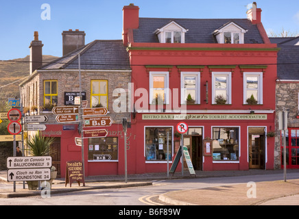 Straßenecke in Clifden, Connemara, Irland Stockfoto