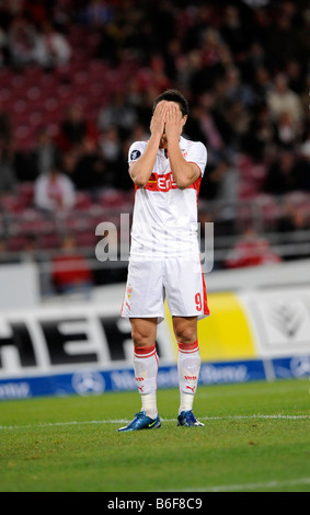 Ciprian MARICA, VfB Stuttgart, die Hände auf sein Gesicht nach verpasste Gelegenheit Stockfoto