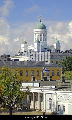 Dom von Helsinki und den Präsidentenpalast in der Forground, Finnland, Helsinki Stockfoto
