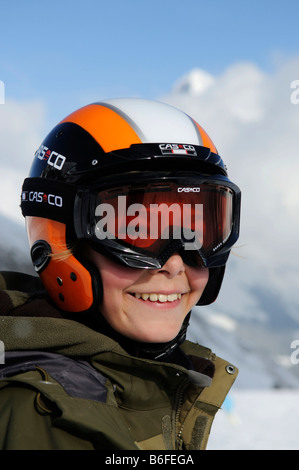 Skifahrer, junge auf Mt Schilthorn vor Mt Eiger, Grindelwald, Berner Alpen, Schweiz, Europa Stockfoto