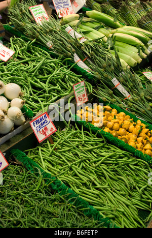 An der berühmten Pike Place Market in Seattle Washington Pacific Northwest USA produzieren Stockfoto