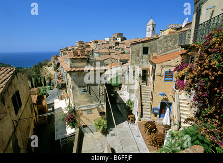 Gassen im Dorf Capoliveri, Insel Elba, Provinz Livorno, Toskana, Italien, Europa Stockfoto