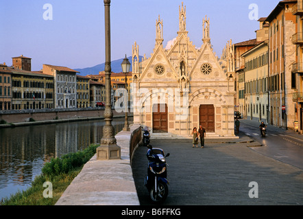 Palazzo Alla Giornata, Arno, Santa Maria della Spina, Pisa, Toskana, Italien, Europa Stockfoto