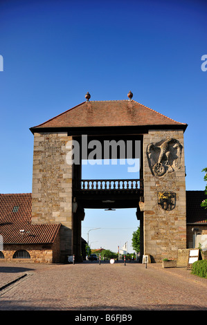 Deutsches Weintor oder deutschen Wein Tor, Schweigen-Rechtenbach, Naturpark Pfaelzerwald Naturpark, Rheinland-Pfalz, Deutschland Stockfoto