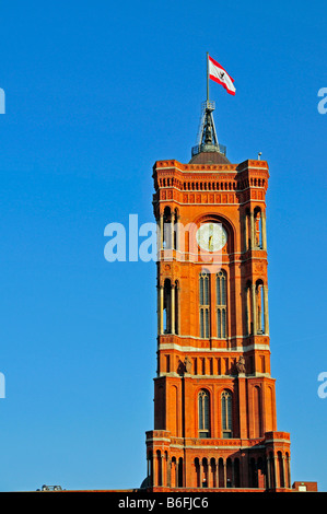 Turm, Rotes Ratte Haus oder Rote Rathaus am Alexanderplatz-Platz in Berlin, Deutschland, Europa Stockfoto