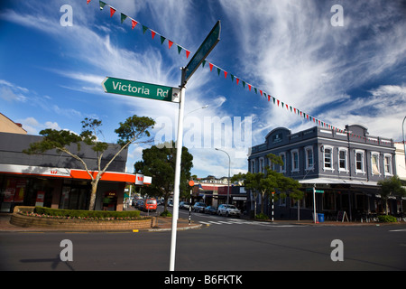 Geschäfte säumen, Victoria Road, Devonport, Auckland, Neuseeland Stockfoto