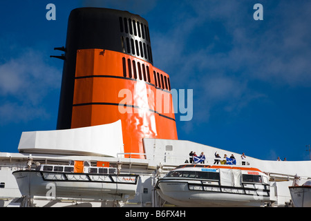 Cunard Liner Queen Elizabeth 2 festgemacht an Greenock auf schottischen Firth of Clyde 5. Oktober 2008 während ihrer letzten Reise Stockfoto