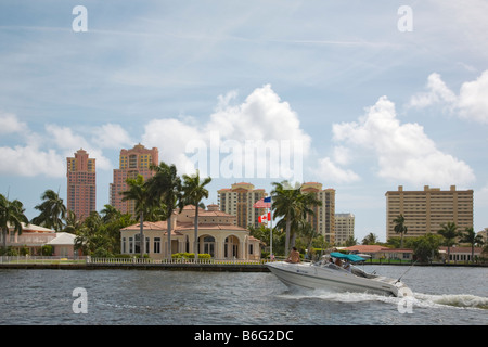 Luxus am Wasser Häuser auf dem Atlantic Intracoastal Waterway in Fort Lauderdale Florida Stockfoto