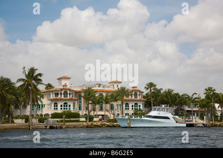 Luxus am Wasser Häuser auf dem Atlantic Intracoastal Waterway in Fort Lauderdale Florida Stockfoto