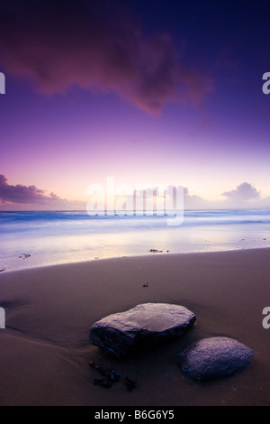 Steinen auf Tregantle Strand 2 Whitsand Bay Cornwall UK Stockfoto