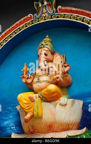 Ganesh Herr der Erfolg der hinduistischen Gottheit Elepahnt Abbildung Mararikulam Tempel Kerala Indien Stockfoto