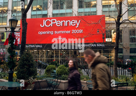 Anzeichen auf Manhattan Mall in Greeley Square in New York am Donnerstag, 27. November 2008 verkünden die Ankunft eines JC Penney-store Stockfoto