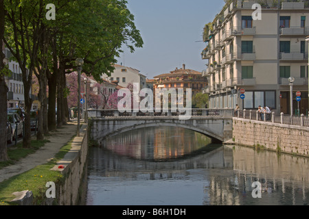 Treviso Cherry Blossom Riviera Santa Margherita Fluss Sile Veneto Italien April 2008 Stockfoto