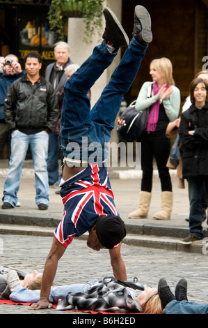 Eine Straße Künstler führt in Covent Garden in London Stockfoto