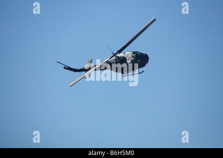 Irokesen Bell UH 1H Iroquois 205 Hubschrauber Warbirds über Wanaka Airshow Wanaka Südinsel Neuseeland Stockfoto