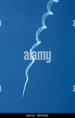 Jurgis Kairys Litauen in seinem Juka-Stunt-Flugzeug Stockfoto