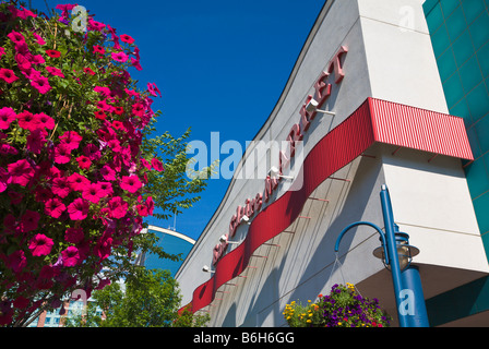 Eau Claire Markt Calgary Kanada Stockfoto