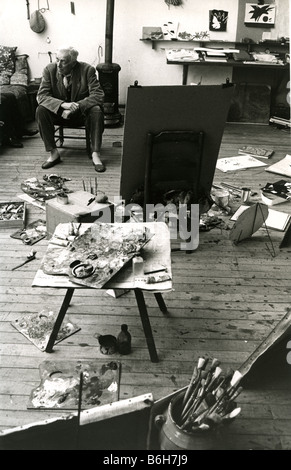 GEORGES BRAQUE, französischer Maler in seinem Atelier in Paris Stockfoto