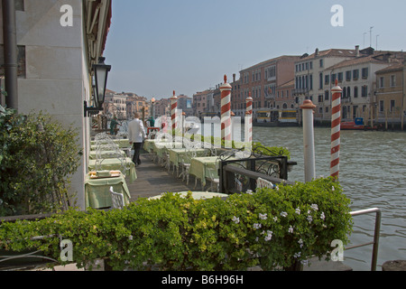 Häuser-Restaurant entlang Grande Canal Fondamenta Crotta Venedig Italien April 2008 Stockfoto