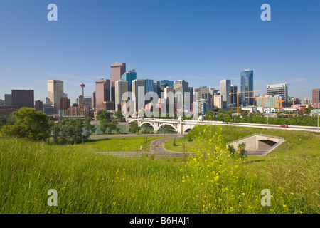 Zentrum St. Bridge und die Innenstadt von Calgary Alberta Kanada Stockfoto