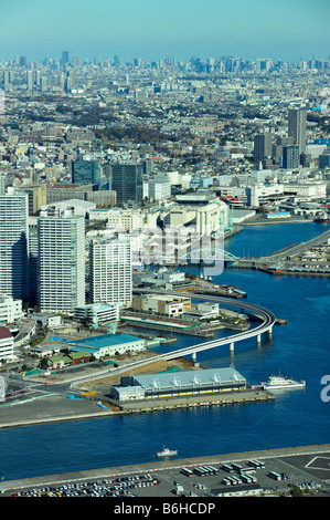 Yokohama Minato Mirai und Hafen Luftbild Stockfoto