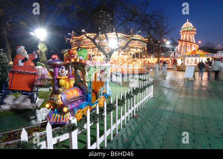 Cardiff-Winter-Wunderland Karussells und Kirmes Stockfoto