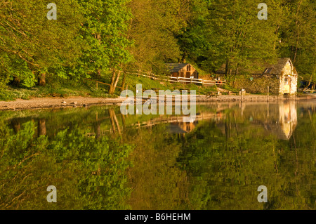 Bootshaus am See Esthwaite im englischen Lake District Stockfoto