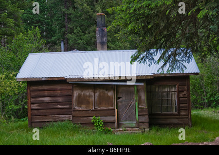 Außenseite des alten hölzernen Schindeln Kabine in Colorado Stockfoto