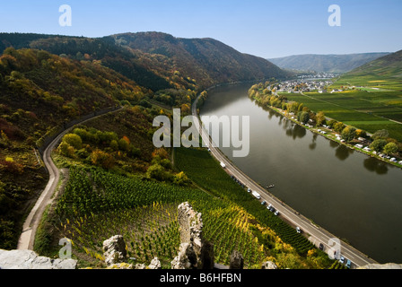 schöne Aussicht von der Burg Metternich Beilstein an der Mosel in Deutschland Stockfoto