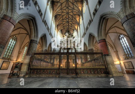 HDR-Foto im Inneren der Kirche St. Bavo oder Grote Kerk Haarlem Holland Niederlande Stockfoto