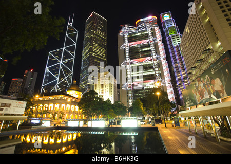 Statue Square bei Nacht im Central District Hong Kong Stockfoto