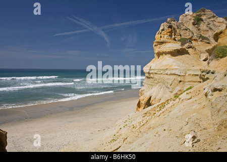 Kalifornien - bluffs verwitterte und erodierte Sandstein entlang der Pazifikküste in der Nähe von Flat Rock in Torrey Pines State Reserve. Stockfoto