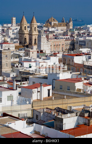 Europa Spanien Andalusien cadiz Iglesia del Carmen San Antonio Skyline Stockfoto