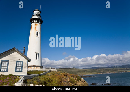 Taube zeigen leichte Station oder Pigeon Point Lighthouse Kalifornien USA Stockfoto