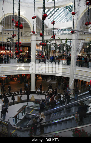 Einkaufszentrum Meadowhall in Sheffield in der Weihnachtszeit Stockfoto