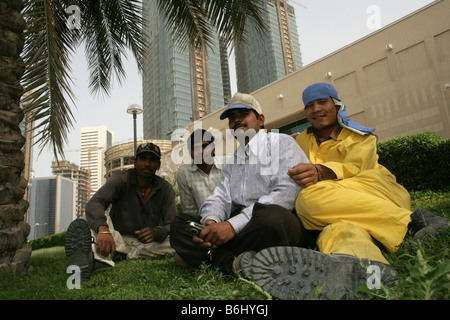 Wanderarbeiter in der Innenstadt von Doha, Katar. Stockfoto