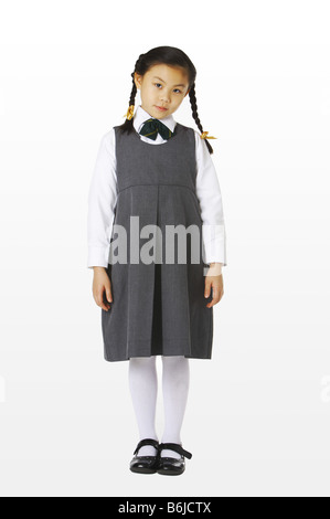 Mädchen in Schuluniform Stockfoto