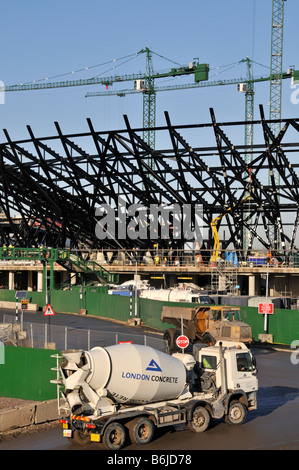 Stratford East London 2012 Olympiastadion Baustelle im Dezember 2008 Stockfoto