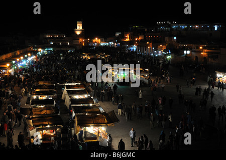 Marktstände am Djemaa el Fna Platz in Marrakesch, Marokko Afrika Stockfoto