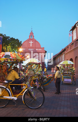 Rikscha-Fahrer in der Altstädter Ring, Melaka Stockfoto