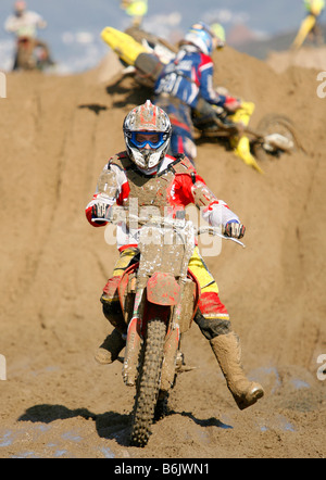 Im Bild ist ein Fahrer beim Weston Motorrad Endurance Beach-Rennen 2008 in Weston-super-Mare, Somerset, England, Vereinigtes Königreich, zu sehen Stockfoto